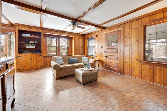 21770 W Lake Avenue, Round Lake, IL 60073