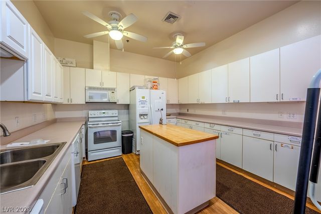 881 Montecito Drive, Pahrump, NV 89048