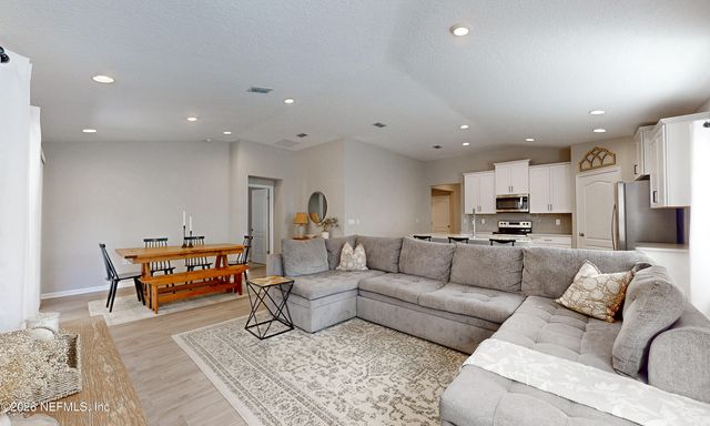 65656 EDGEWATER Drive, Yulee, FL 32097