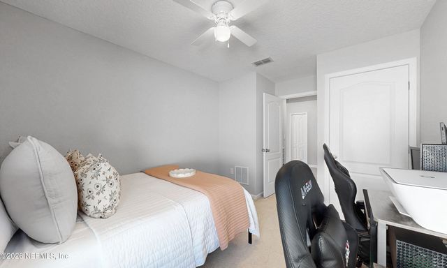 65656 EDGEWATER Drive, Yulee, FL 32097