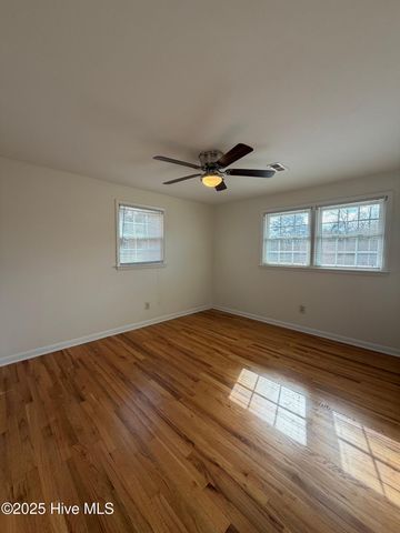 704 Christine Avenue, Jacksonville, NC 28540