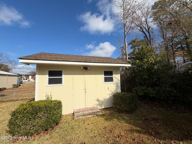 704 Christine Avenue, Jacksonville, NC 28540