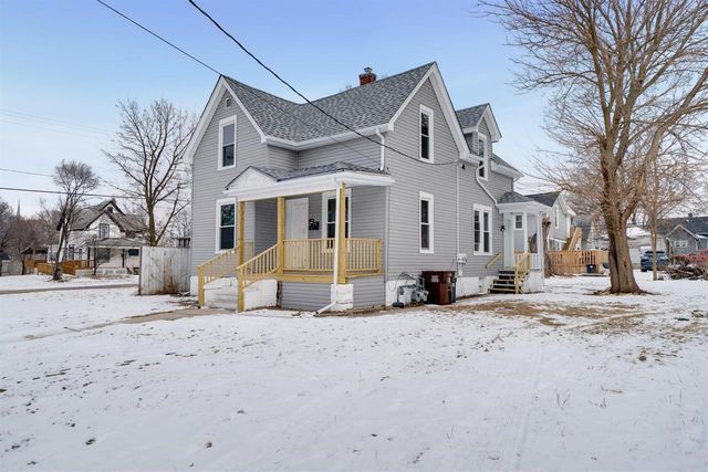 906 S 5th Street, Rockford, IL 61104