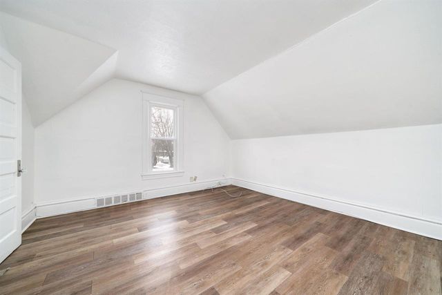 906 S 5th Street, Rockford, IL 61104