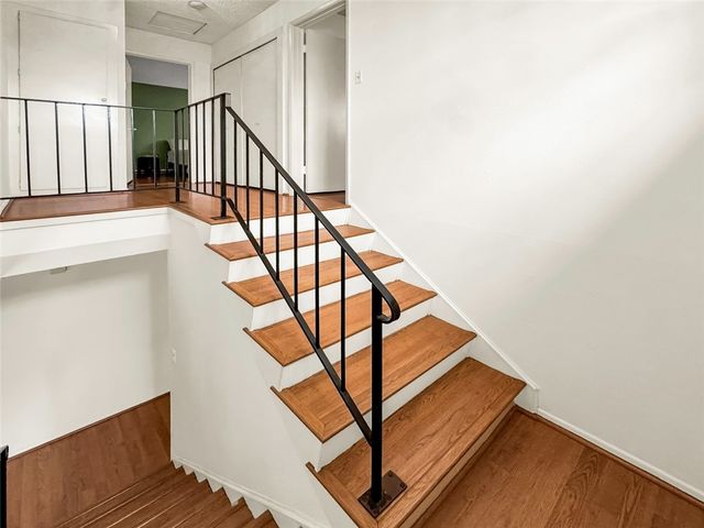 10415 Valley View Avenue, Whittier, CA 90604