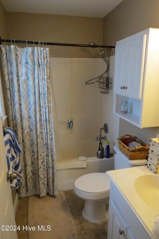 402 South Street B, Bayboro, NC 28515