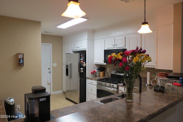 402 South Street B, Bayboro, NC 28515