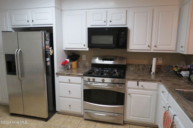 402 South Street B, Bayboro, NC 28515