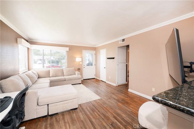 111 E Olive, La Habra, CA 90631