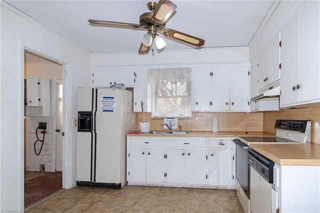 750 Manarda Circle, Lewisville, NC 27023