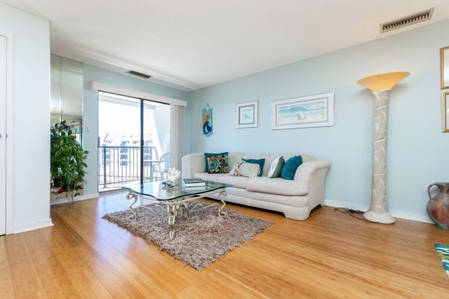 150 Lynnway 402, Lynn, MA 01902