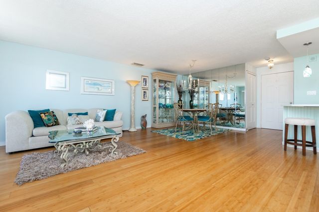 150 Lynnway 402, Lynn, MA 01902