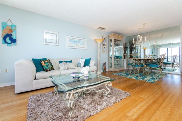 150 Lynnway 402, Lynn, MA 01902