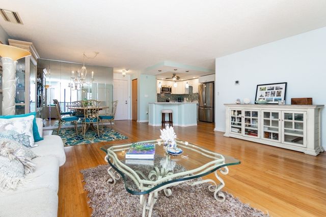 150 Lynnway 402, Lynn, MA 01902