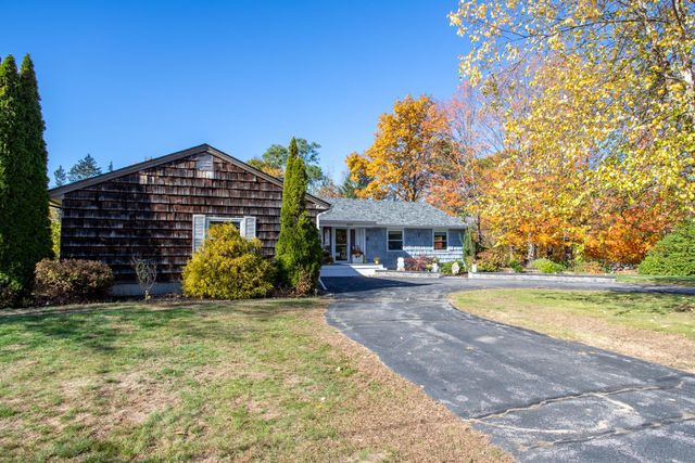 227 Portsmouth Avenue, Stratham, NH 03885