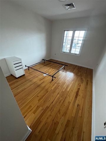 53 W Palisade Avenue 206 Duplex, Englewood, NJ 07631