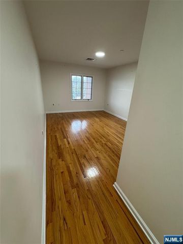 53 W Palisade Avenue 206 Duplex, Englewood, NJ 07631