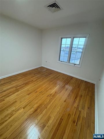 53 W Palisade Avenue 206 Duplex, Englewood, NJ 07631