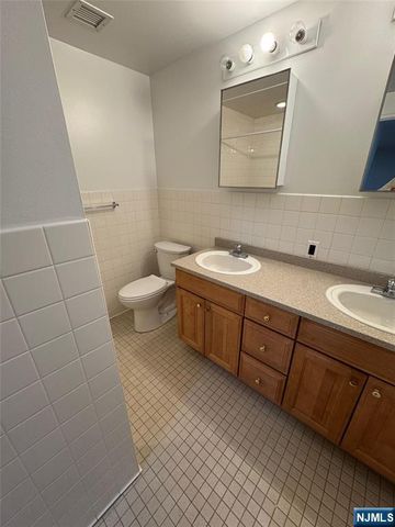 53 W Palisade Avenue 206 Duplex, Englewood, NJ 07631