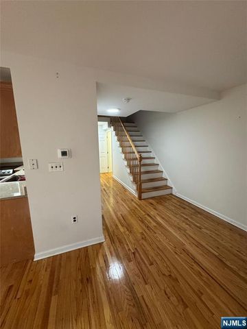 53 W Palisade Avenue 206 Duplex, Englewood, NJ 07631