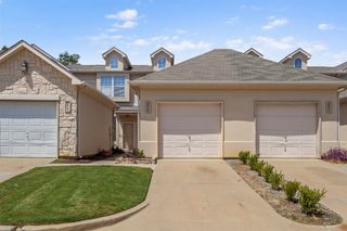 8015 Ederville Circle, Fort Worth, TX 76120