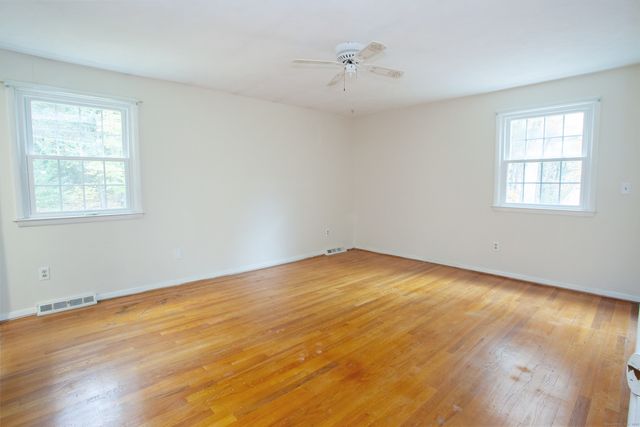 51 Pine Glen Road, Simsbury, CT 06070