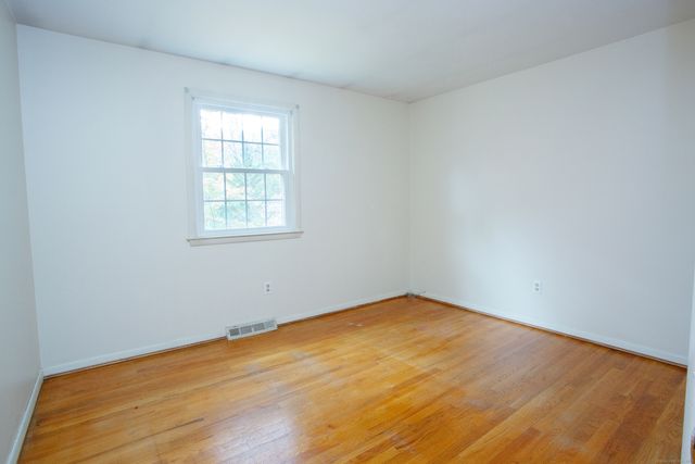 51 Pine Glen Road, Simsbury, CT 06070