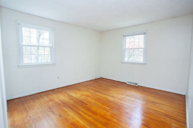 51 Pine Glen Road, Simsbury, CT 06070