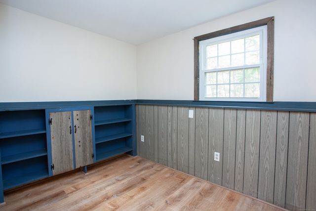 51 Pine Glen Road, Simsbury, CT 06070