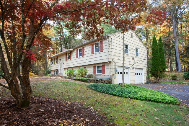 51 Pine Glen Road, Simsbury, CT 06070