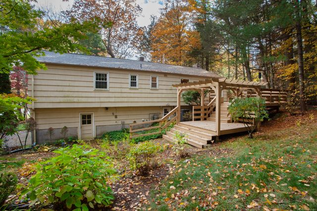 51 Pine Glen Road, Simsbury, CT 06070