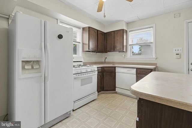 3 KIRK AVE, Ewing, NJ 08638