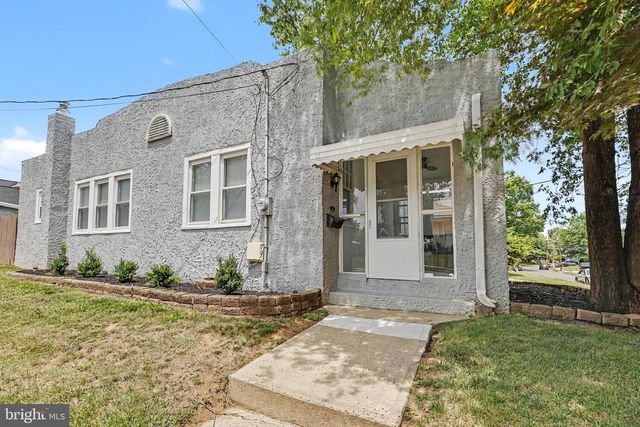 3 KIRK AVE, Ewing, NJ 08638