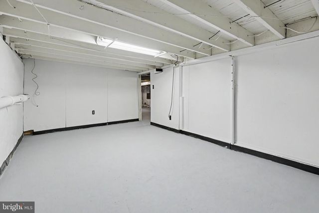 3 KIRK AVE, Ewing, NJ 08638