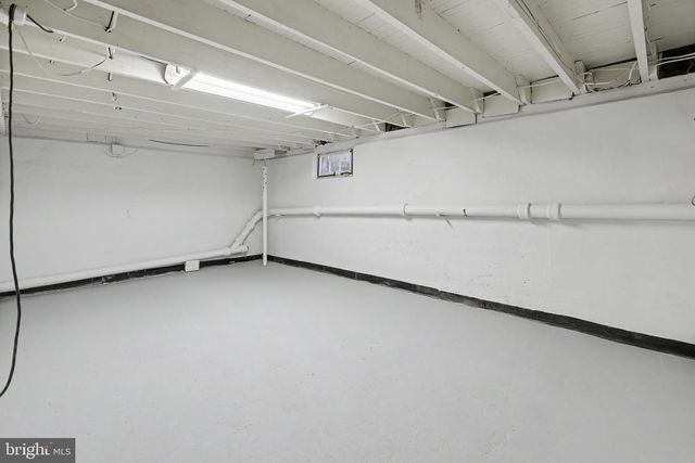 3 KIRK AVE, Ewing, NJ 08638
