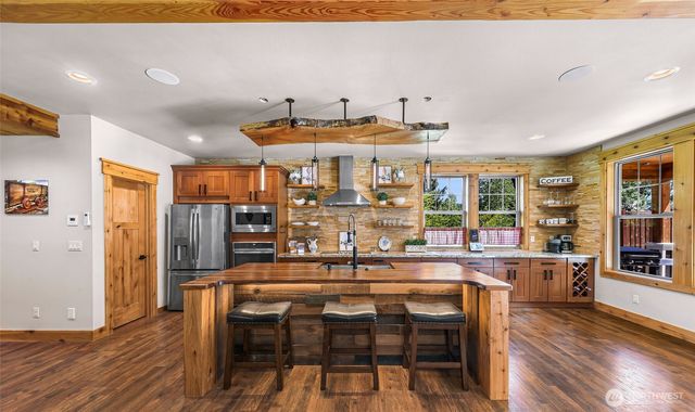 306 W Montana Avenue, Roslyn, WA 98941