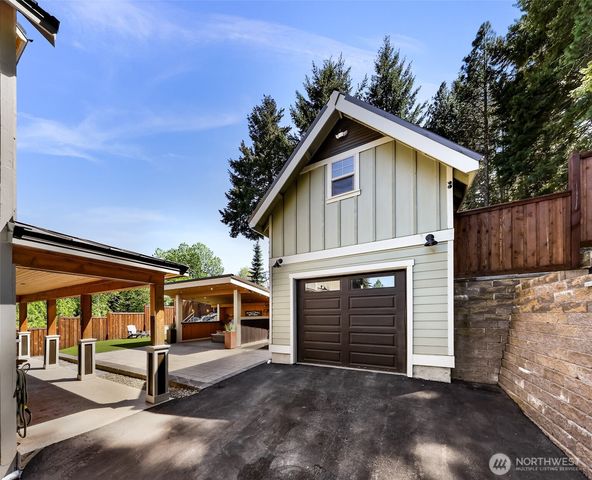 306 W Montana Avenue, Roslyn, WA 98941