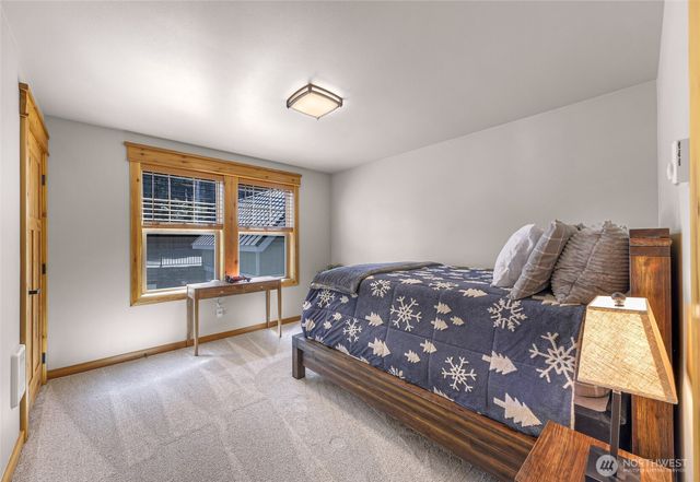 306 W Montana Avenue, Roslyn, WA 98941