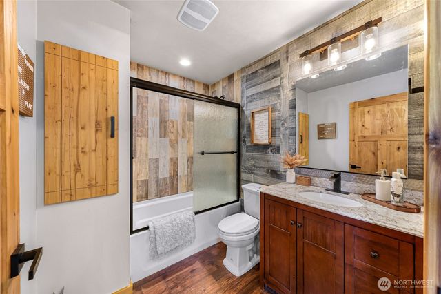 306 W Montana Avenue, Roslyn, WA 98941
