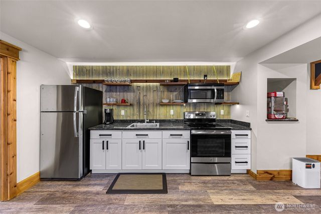 306 W Montana Avenue, Roslyn, WA 98941