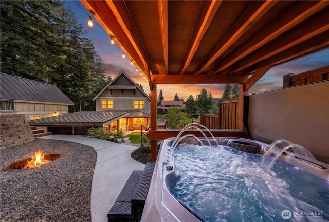 306 W Montana Avenue, Roslyn, WA 98941