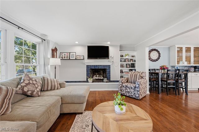 4161 Leona Drive, Rocky River, OH 44116