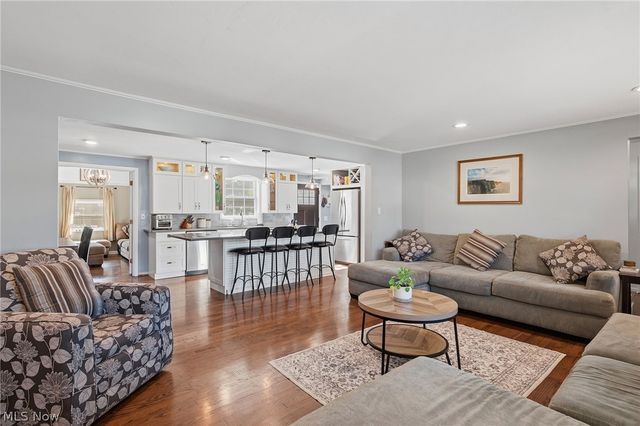 4161 Leona Drive, Rocky River, OH 44116
