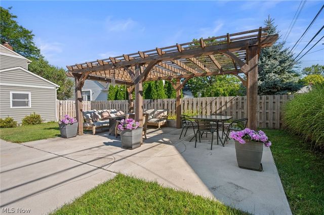 4161 Leona Drive, Rocky River, OH 44116