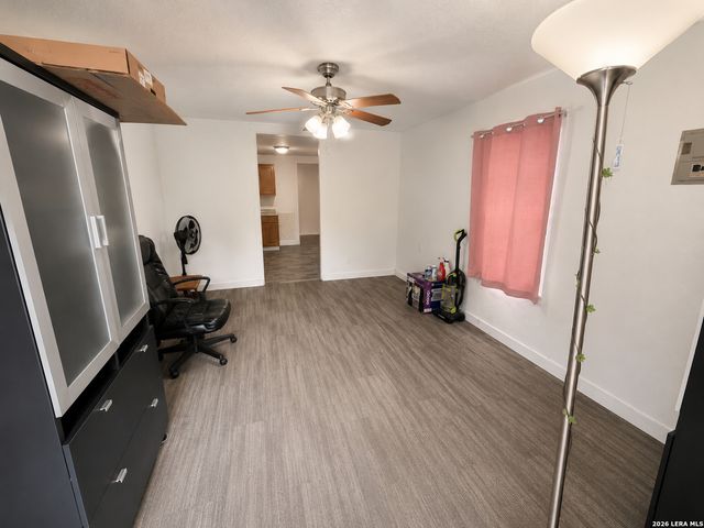 2613 Colima St, San Antonio, TX 78207