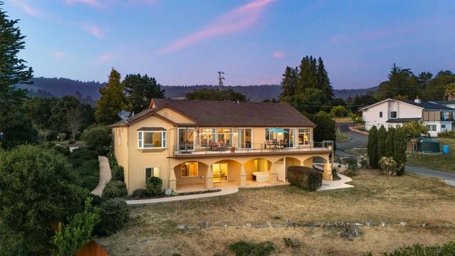 960 Smith Road, Watsonville, CA 95076