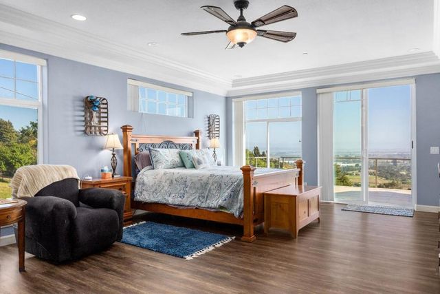 960 Smith Road, Watsonville, CA 95076