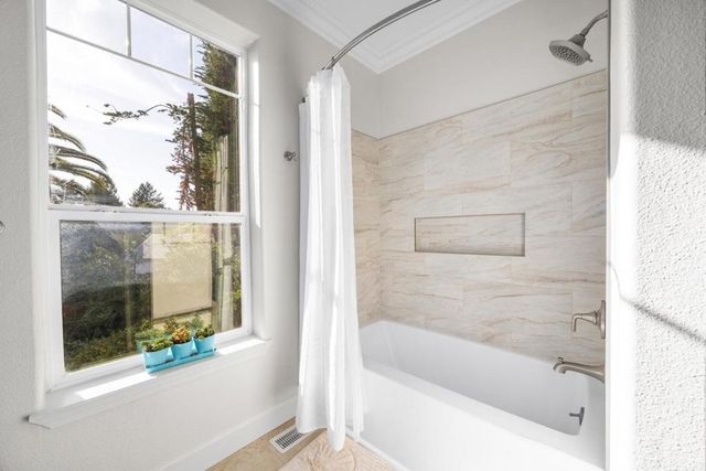 960 Smith Road, Watsonville, CA 95076