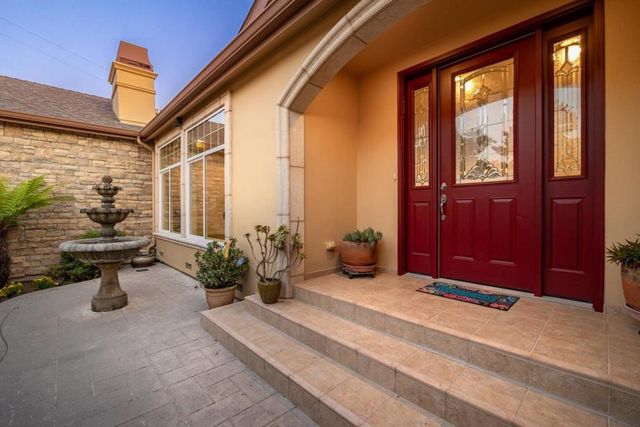 960 Smith Road, Watsonville, CA 95076