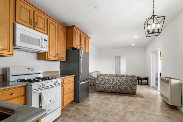 960 Smith Road, Watsonville, CA 95076